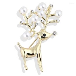 Brooches Cute Exquisite Metal Christmas Deer Men And Women Lovely Animal Party Brooch Pins Clothing Accessories