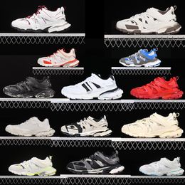 2024 Hot sale Top Designer sport shoes women man Trainers Sneaker Luxury trainers Triplemans triple white black on cloud floral free people mesh mens trainers