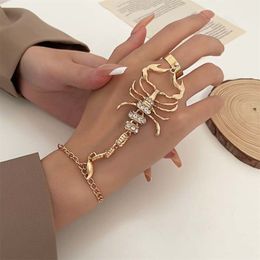 Charm Bracelets Vintage Punk Scorpion Tassel Chain Ring Bracelet Sets for Women Men Gothic Crystal Ring Connected Finger Charm Bracelets Jewelry 230424