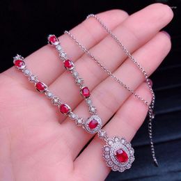 Chains 925 Luxury Temperament Full Diamond Clavicle Chain Pendant Necklace Simulation Ruby Fashion Color Treasure For Women Jewelry