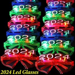 Christmas Decorations LED Luminous Glasses Battery Powered Light Up Flashing Eyeglasses Goggles 2024 Year Party Decor Cosplay Supplies 231124
