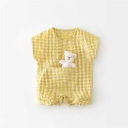 Rompers 2023 Summer Baby Little Bear Romper Girls Sleeveless Yellow Grid Bodysuit Boys Cotton Beige Dots Jumpsuit Kids Clothes 0 2Y 230422