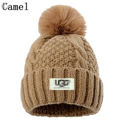 Fashion designer Women beanie Men beanie Knitted hat Fall/Winter warm hat Thickened hat Hairball knitted hat Fashion classic style S-21