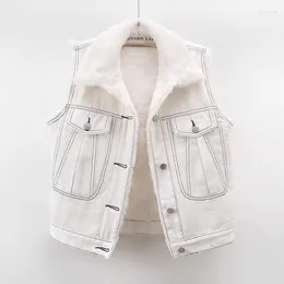 Women's Vests Beige Hair Velvet Liner Denim Vest Women Loose Short Cowboy Waistcoat Winter Big Pocket Sleeveless Jeans Jacket Female