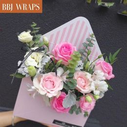 BBJ WRAPS Lovely Hand Hold Envelope Flower Pot Bouquet Packaging Florist Valentine's Day Festival Rose Boxes 5pcs lot Y1128242E