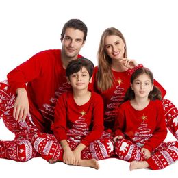 Family Matching Outfits Christmas Pyjamas 2024 Year Elk Plaid Printed 2PCS Pyjamas Pants Print Adult Kids Xmas Baby Clothing 231124