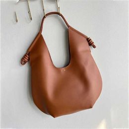 LE Designer Handbag Women Totes Luxury Shoulder Strap Tote Bag Brown Black Large Capacity Shoulder Bags Shiny Leather Bucket Bags Spain Squeeze Bags 230915
