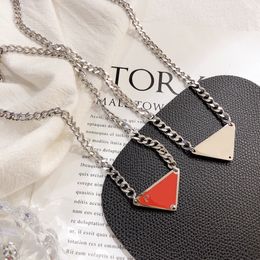 Luxury Brand Designer Pendants Necklaces Never Fading Silver Plated Stainless Steel Triangle Letter Choker Pendant Necklace Chain Jewellery Accessories Gifts