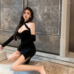Casual Dresses Sexy Wipes Bosom Closed Cultivate One's Morality Waist Belt Hanging Neck Backless Velvet Dress