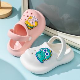 Sandals 2023 Children's EVA Slippers for Boy Soft Soles Beach Shoes Wearing Baby Boys Girls Hollowed Out Princess 230424