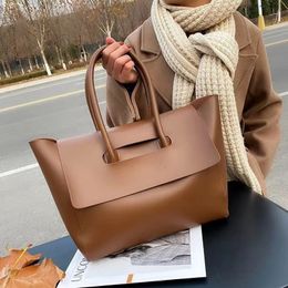 Evening Bags Tote Bag Womens Large Capacity Laptop Fashion Versatile Travel Elegant One Shoulder 231123