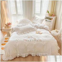 Bedding Sets Bedding Sets Ruffle Trim White Flower Embroidery Cotton Set Duvet Er Linen Fitted Sheet Pillowcases Home Textile Drop Del Dhujb