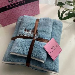 Towel Tide Brand Coral Plush Bath Towel Set Beach Towel Couple Fashion Big Brand Bath Towel 70 * 140cm