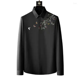 Men's Casual Shirts Ropa Hombre Fashion Desinger Luxury Men Long Sleeve Floral Embroidery Black White Shirt Single Breasted Plus Size