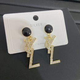 2023 Diamond Charm for Women Love Letter Designer Gifts Family Stud Earrings Gold Plated Jewellery Wholesale
