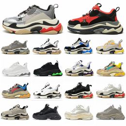 2024 Designer Triple S Men Women Casual Shoes sneakers platform sole black white grey red pink blue Royal Neon Green mens trainers sports