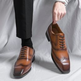New Britain Gentleman Brown Patent Leather Flats Shoes Male Wedding Casual Brogue Formal Dress Footwear Sapatos Tenis Masculino