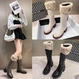 Brand Ladies Platform Snow Boots Fashion Warm Faux Fur Chunky Heel Knee High Boots Women Winter Short Plush Woman Shoes