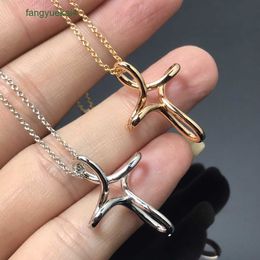 t Home Precision Edition Twisted Rope Hollow Cross Clavicle Necklace with Abroad Style Simple Clear Fashion And Personalised Style Gift