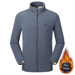 Other Sporting Goods Men Outdoor Large Size Winter Fleece Jackets Thicken Thermal Breathable Windproof Lining Climbing Skiing Hiking Casual Clothing 231123