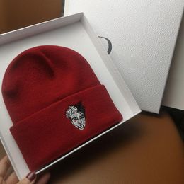 Beanies Hats For Women Skullcap Men Beanie Hat Winter Retro Embroidery Cap Docker Fisherman Beanie/Skull Caps