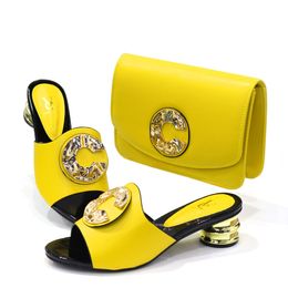 PU Real Women Ladies Leather Summer Sandals Metal Low Chunky Heels Open Toes C Letter with Hand Bag the Set Sets Wed s
