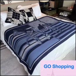 Quality Blankets 16 Designs Letter Woollen Cashmere Blanket 135X170Cm Shawl Scarf Thick Soft Wool Warm Plaid Sofa Bed Decoration Air Conditio