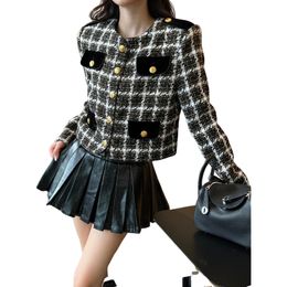 CE23 가을/겨울 뉴 골드 버튼 장식 중장기 비드 자수 공예 작은 코트 라운드 목 디자인 패션 여성