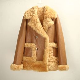 Women's Fur Faux 2023 Women Bazaar Shearling Coat Suit Collar Thick Warm Fluffy Natural Leather Outerwear Winter Real Jacket 231124
