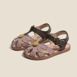 Sandals Genuine leather Baby Girs sandals Non-slip Soft Sole Children's beach shoes Oxhide flower Little Student Kids Casual sandals 230425