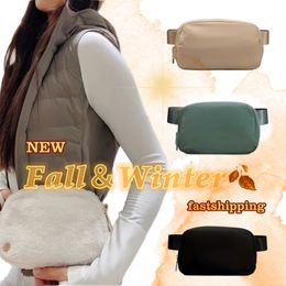 designer fanny packs fall and winter plush fanny packs mens belt bag women waist nylon waist pack square bag