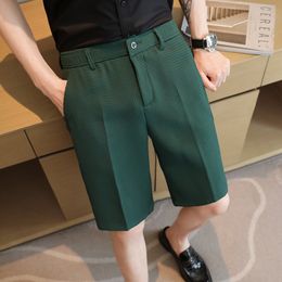 Blackish Green Elegant Suit Fifth Pants Retro British Style Shorts Slim Fit White Waffle Plaid Social Gentleman Casual Capris