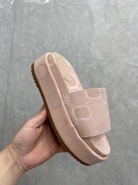 Retro Slippers Women's Fashion Thick Sole Anti slip Summer Women's Flat Rubber Sandals Beach Designer Shoes 35-43
