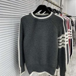 Men's Sweaters SweatersB Knitted Swetaer Men Casual Business White Striped Fashion Style Warm Jumper Autumn Long Sleeve Women Sweatshirt