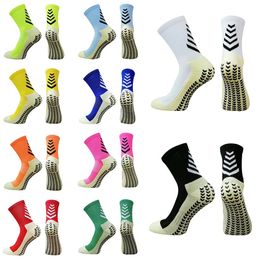 Sports Socks 10 Pairs Football Socks Men Women Sports Socks Non-slip Silicone Bottom Soccer Socks Outdoor Sports Baseball Socks 231124