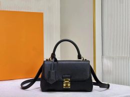 2023 Highs Quality dust bag Designer Bags Handbag Purses Woman Fashion Clutch Purse Chain Womens designing Crossbody Shoulder Bag cardholder