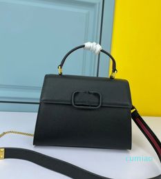 Women's designer bag Luxury Leather Tote Simple Cube Fashion shoulder bag Designer Goddess identical Tote bag Dimensions :25.5 x 19 x 12 cm