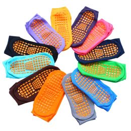 Sports Socks 12 pairs / lot Trampoline socks adult child Indoor sports socks anti-slip floor socks women cotton yoga socks Foot massage 231124