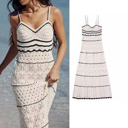 Casual Dresses 2023 Summer Dres's Beach Style Knitted Slim Fit Strap Long Dress Colour Hollow Elegant Tight 230424
