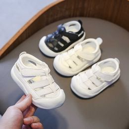 Sandals 1-4Y Baby Genuine Leather Sandals For Kids Girls Boys Black White Soft AA230424