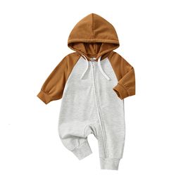 Rompers Baby Romper Contrast Color Long Sleeve Hooded Jumpsuit with Zipper Autumn Outfit for Girls Boys 0-24 Months 230425