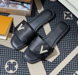 Platform Designer Slipper men Women Slippers Luxurious Sandles Pool Pillow Comfort Mule Slides Platforms Sandal For Real Leather Summer Shoe