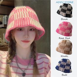 Berets Pink Plaid Knitting Wool Cap Round Top Spell Colour Fisherman's Female Winter Warm Basin