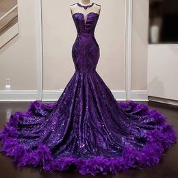 2024紫色の羽毛人魚のプロムブラックガールスパンコール誕生日女性パーティードレスローブドバルイブニングドレス