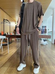 Men's Tracksuits Men's Elastic Silky Casual 2-Piece Set Straight Pleated Sports Pants Summer Thin Section Handsome Drape Suit Mens Clothing 230425