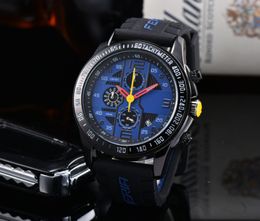 New Top Luxury Mens Watches Quartz Chronograph Swiss Mens Wristwatch Iced Out Rubber Strap Sport Men Watch Male watches