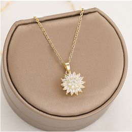 Strands Strings Stainless Steel Rotating Sunflower Pendant Necklace for Women Jewelry Luxury Fashion Zirconia Choker Necklaces 230424