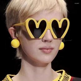 Óculos de sol moda personalidade em forma de coração festa engraçado pêssego óculos de sol feminino tendência doce cor óculos