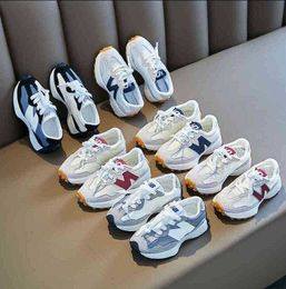 2023 Bahar Çocuk Spor Ayakkabıları Erkek Kızlar Küçük Bel Ayakkabıları Moda Bebek Çocuk Spor Kabalık Boyutu 21 37