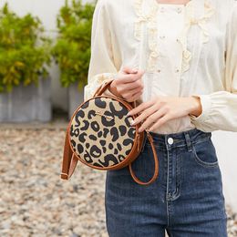 Shoulder Bags Retro Style Ladies Diagonal Animal Pattern Chain Shaped Round Mobile Phone Pocket Bag